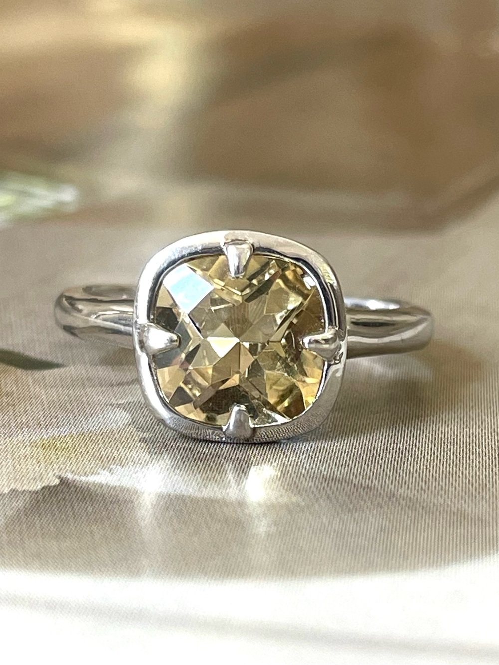 925 Sterling Silver Ring with Natural Faceted Golden Topaz Gemstone (US 9)